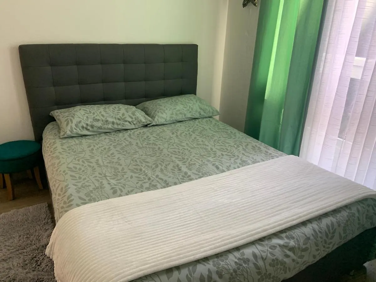 Chambre Privee Chez L Habitant Dans Un Bel Appartement Brest 0*,  France